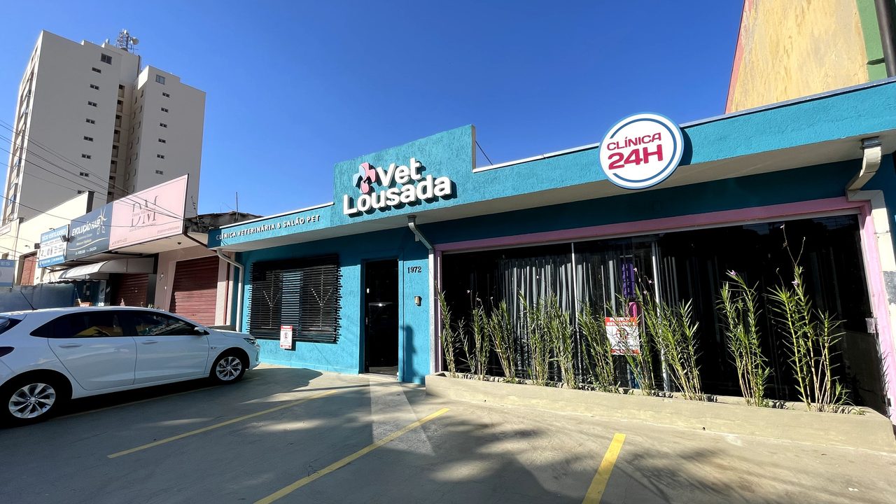 Fachada da Vet Lousada - Clínica Veterinária 24h em Campinas